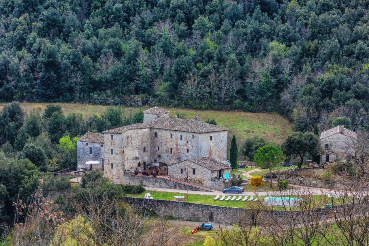 Castello Valenzino Aparthotel Pierantonio Екстериор снимка